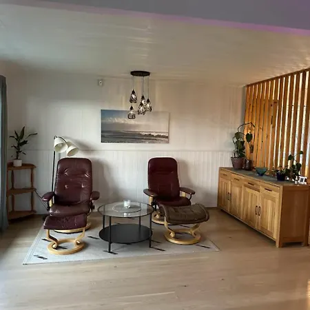 Sjarmerende Hus Ved Havet بيت للعطل ترومسو