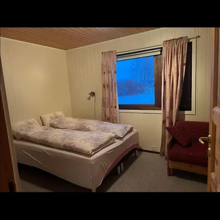 بيت للعطل Sjarmerende Hus Ved Havet ترومسو